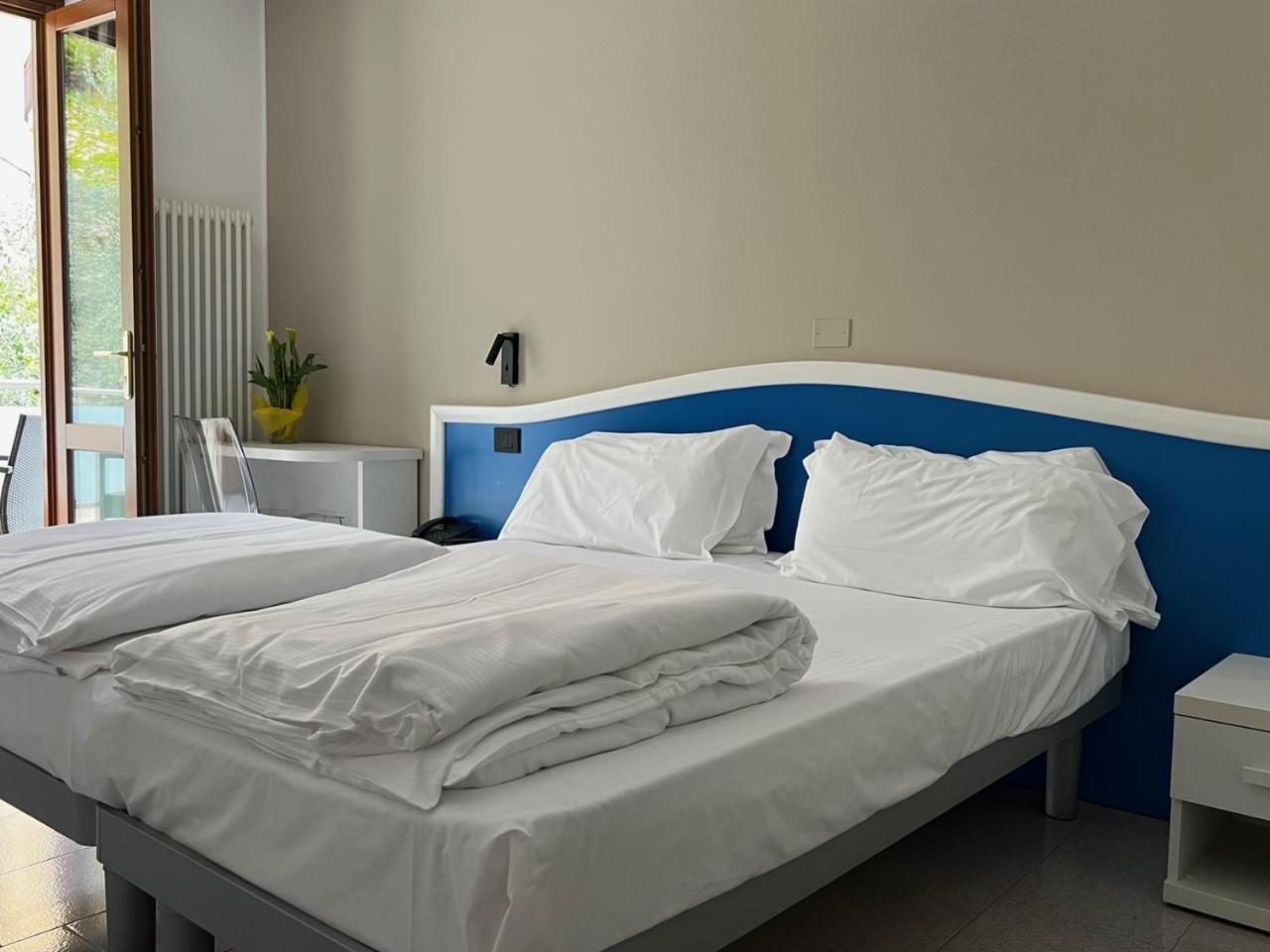 Hotel Coste Лимоне-суль-Гарда Экстерьер фото