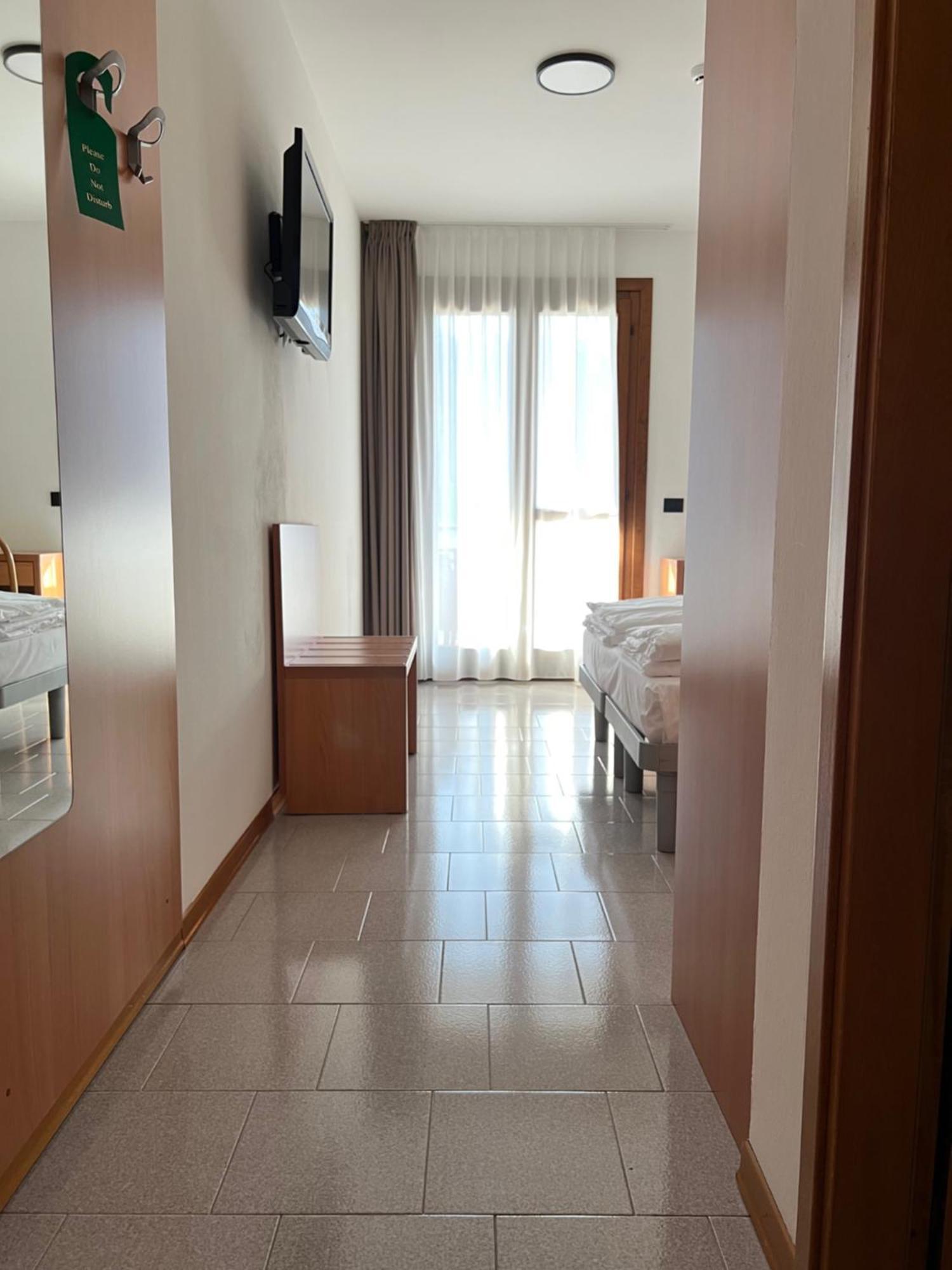 Hotel Coste Лимоне-суль-Гарда Экстерьер фото